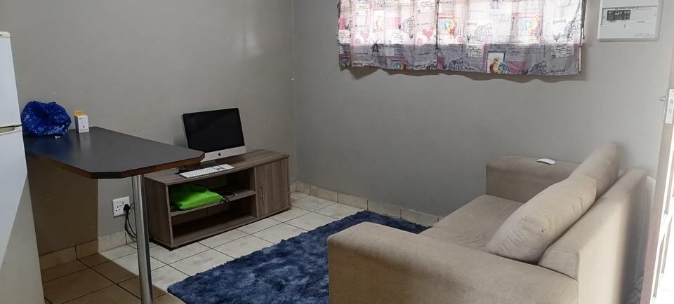 2 Bedroom Apartment / flat for sale in Grootvlei - P24-116879383