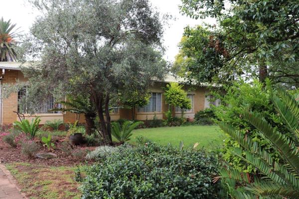 From the moment you arrive, this warm and welcoming family home creates a sense of comfort and space. Set on a large, level stand and ...