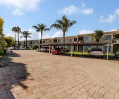 Townhouse for sale in Weltevreden Park