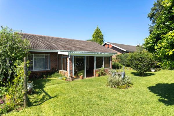 This pin-neat 94m2 home is ideally located in the heart of Amberglen – one of the most sought-after retirement villages in the region. ...