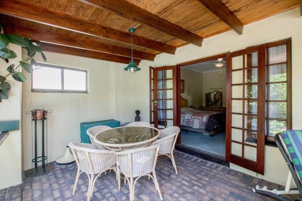 3 Bedroom House for sale in Lonehill - P24-116886863