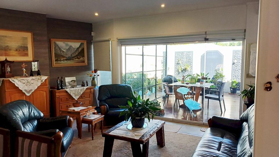 3 Bedroom House for sale in St Andrews - 2 St Francis Road - P24-116891326