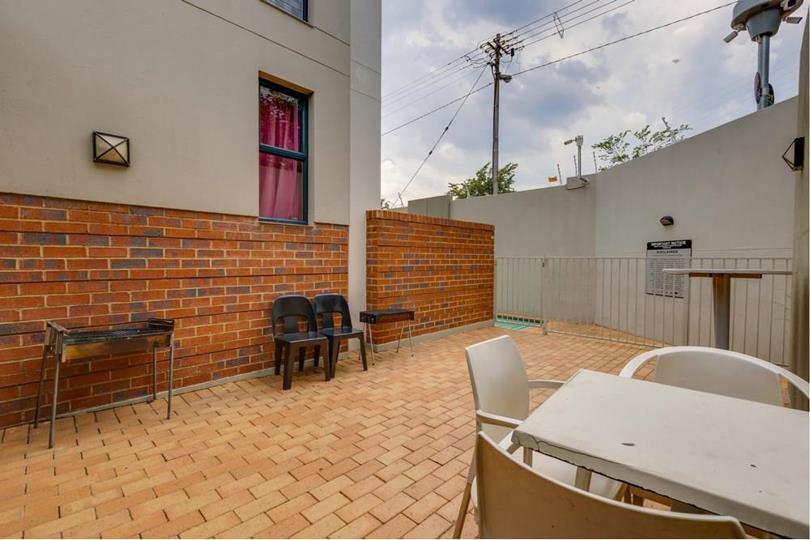 1 Bedroom Apartment / flat to rent in Rivonia - P24-116892929