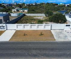 Vacant Land / Plot for sale in Pearly Beach