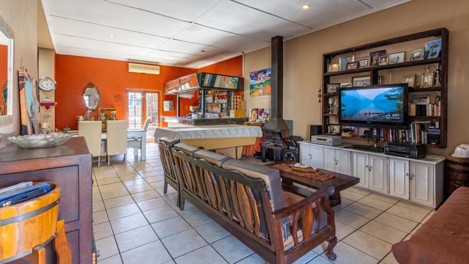 Listing number: P24-116894207, Image number: 3