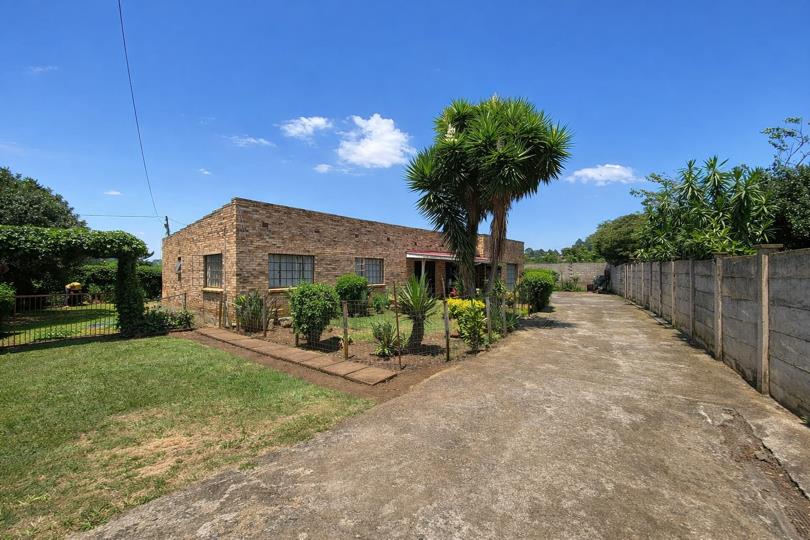 2 Bedroom House for sale in Howick West - P24-116898958
