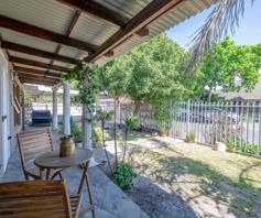 House for sale in Oakdale