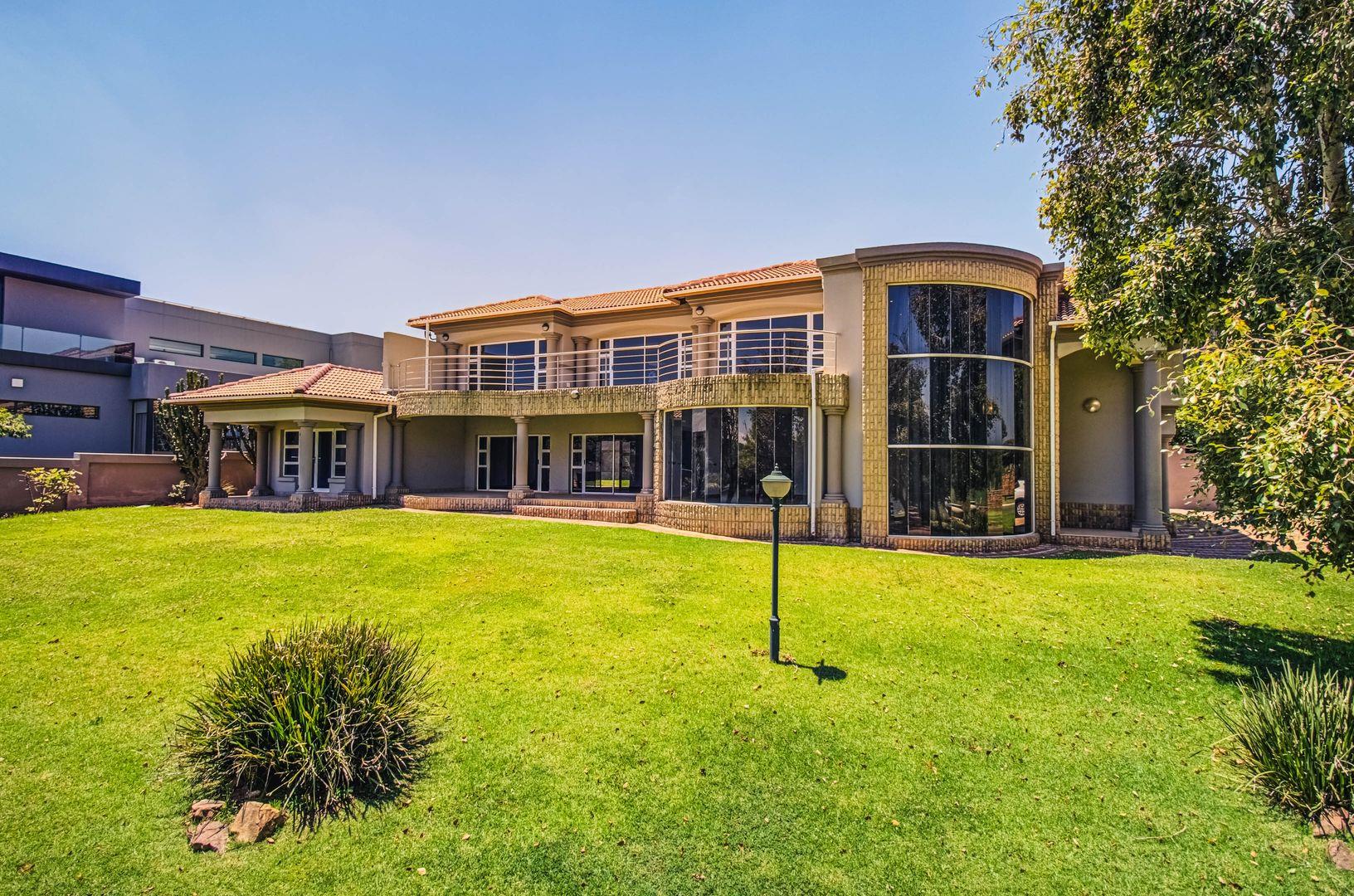 4 Bedroom House for sale in Ebotse Golf Estate - P24-116908123