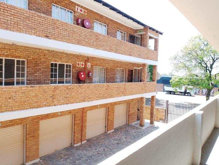 3 Bedroom Apartment / flat for sale in Rustenburg Central - P24-114754452
