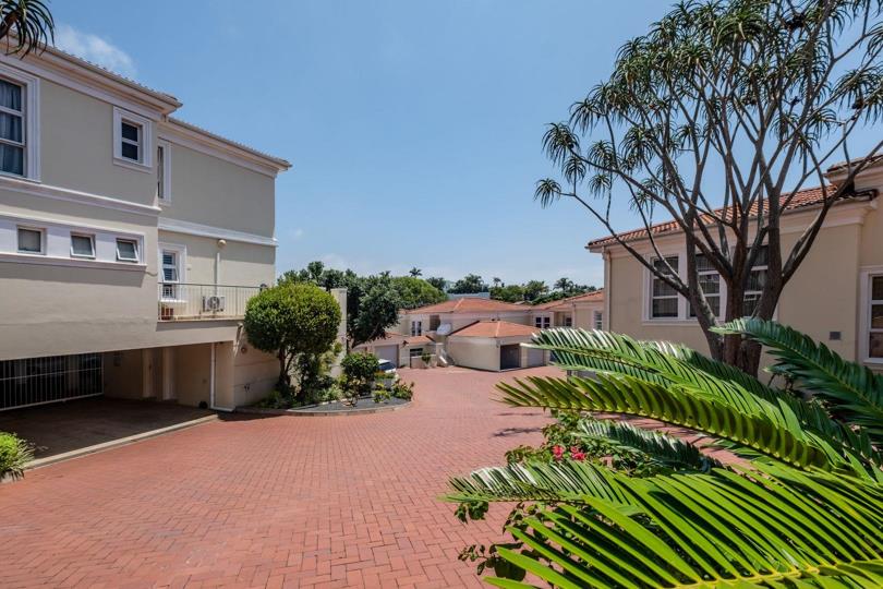2 Bedroom Apartment / flat for sale in La Lucia Ridge - P24-116908653
