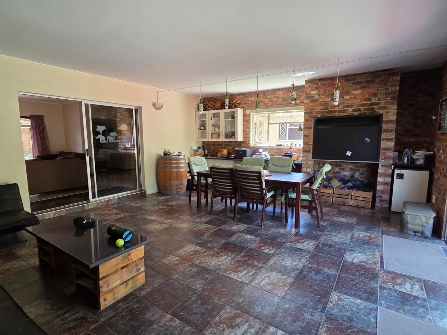 4 Bedroom House to rent in Three Rivers East - P24-117172593