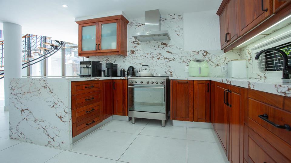 Listing number: P24-116910995, Image number: 3