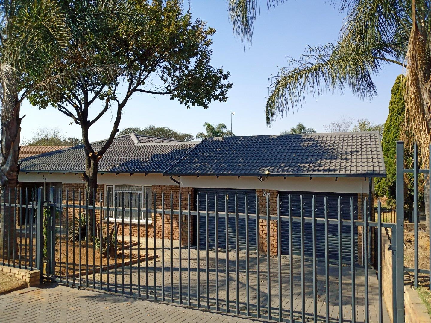 3 Bedroom House to Rent in Die Heuwel Ext 1