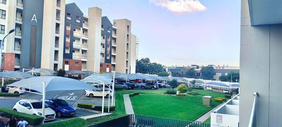 1 Bedroom Apartment / flat for sale in Greenstone Ridge - P24-116916347