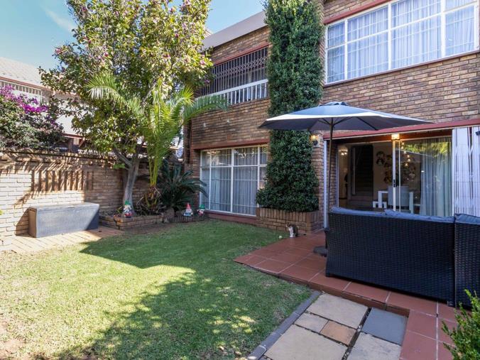 3 Bedroom Townhouse for Sale in Selcourt
