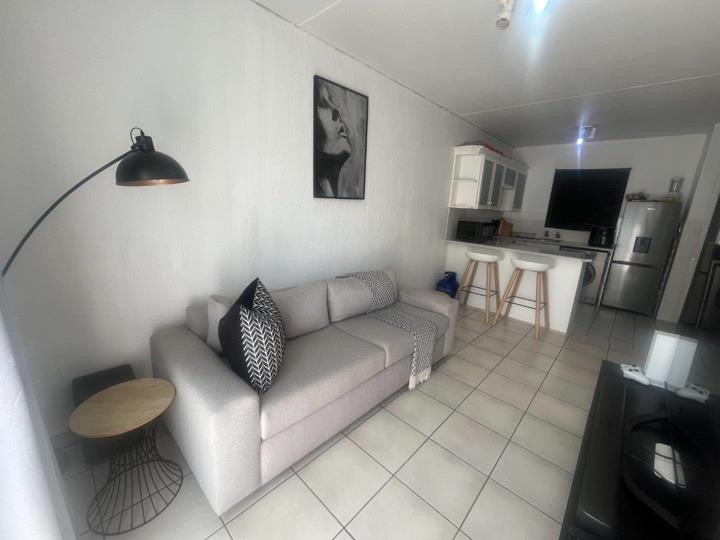 1 Bedroom Apartment / flat for sale in Radiokop - P24-116922964