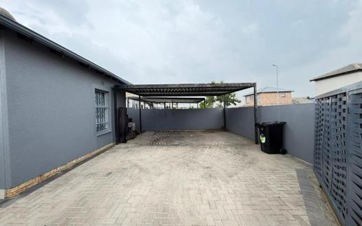 Riverside View Property : Property and houses for sale in Riverside ...