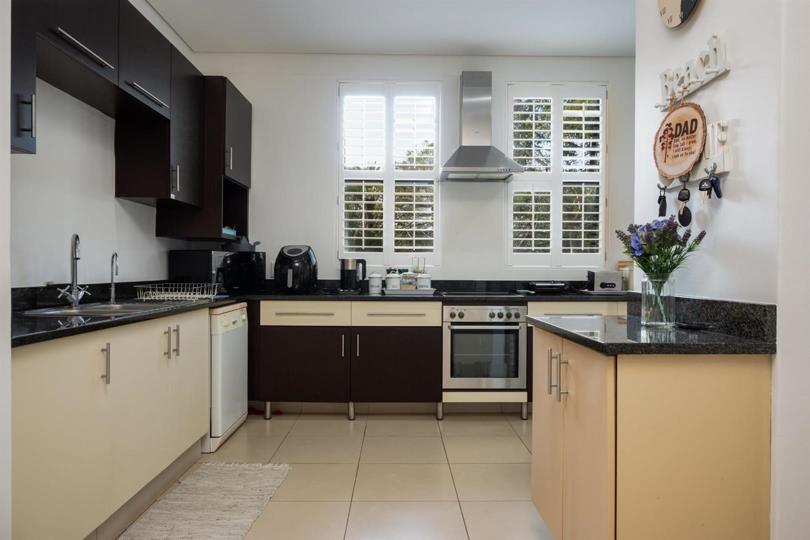 Listing number: P24-116926580, Image number: 2