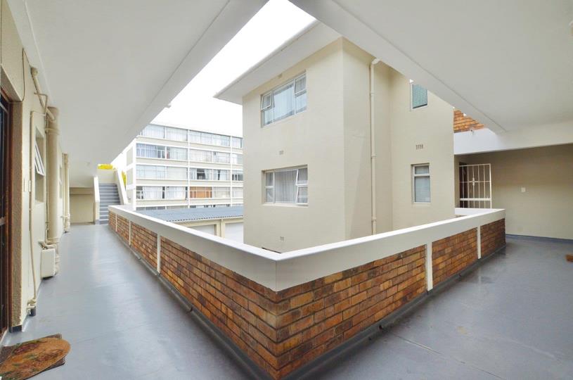 Listing number: P24-117391123, Image number: 2