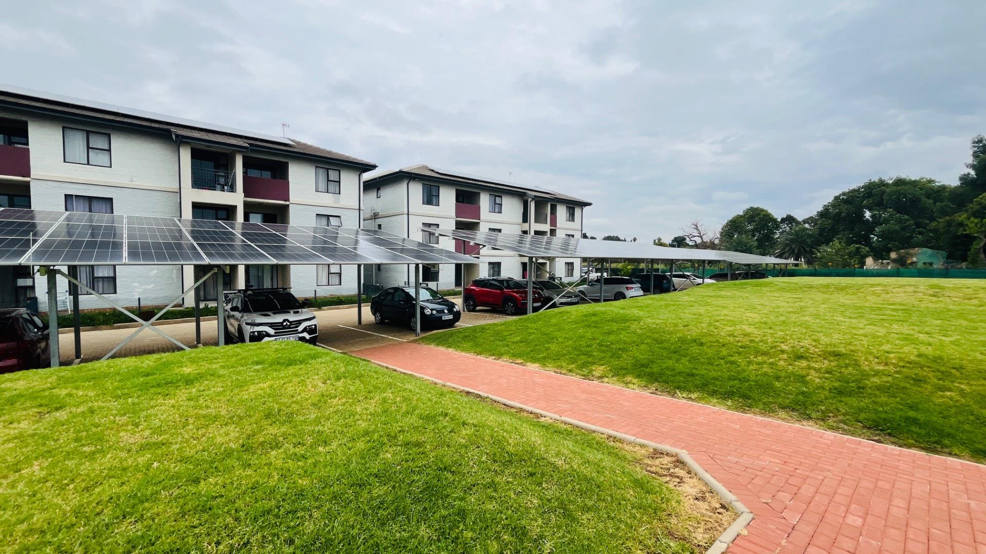 2 Bedroom Apartment / flat for sale in Benoni AH - P24-116930538
