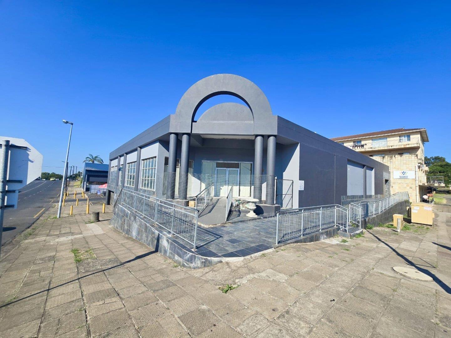 Commercial property to rent in Stanger Central - P24-116935614