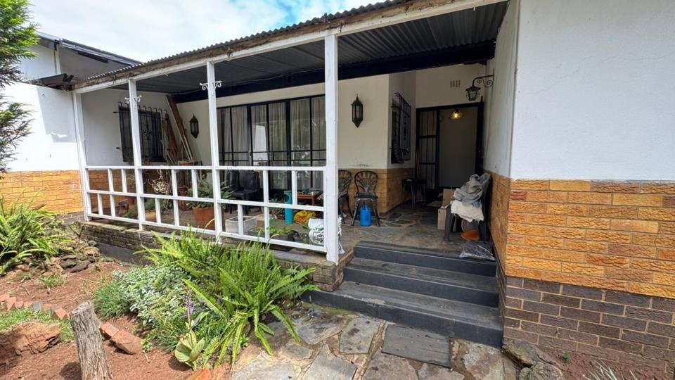 3 Bedroom House for sale in Valhalla - P24-116937576