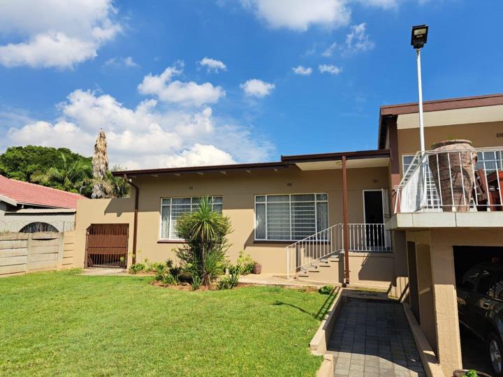 3 Bedroom House for sale in Witfield - P24-116937903