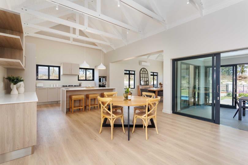 3 Bedroom House for sale in Val de Vie Estate - P24-116794533