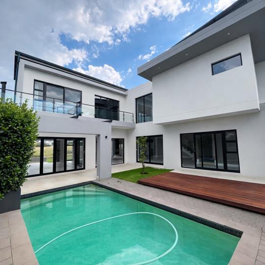 Listing number: P24-116942282, Image number: 2