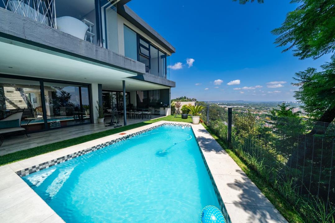 4 Bedroom House for sale in Linksfield Ridge - P24-116943893