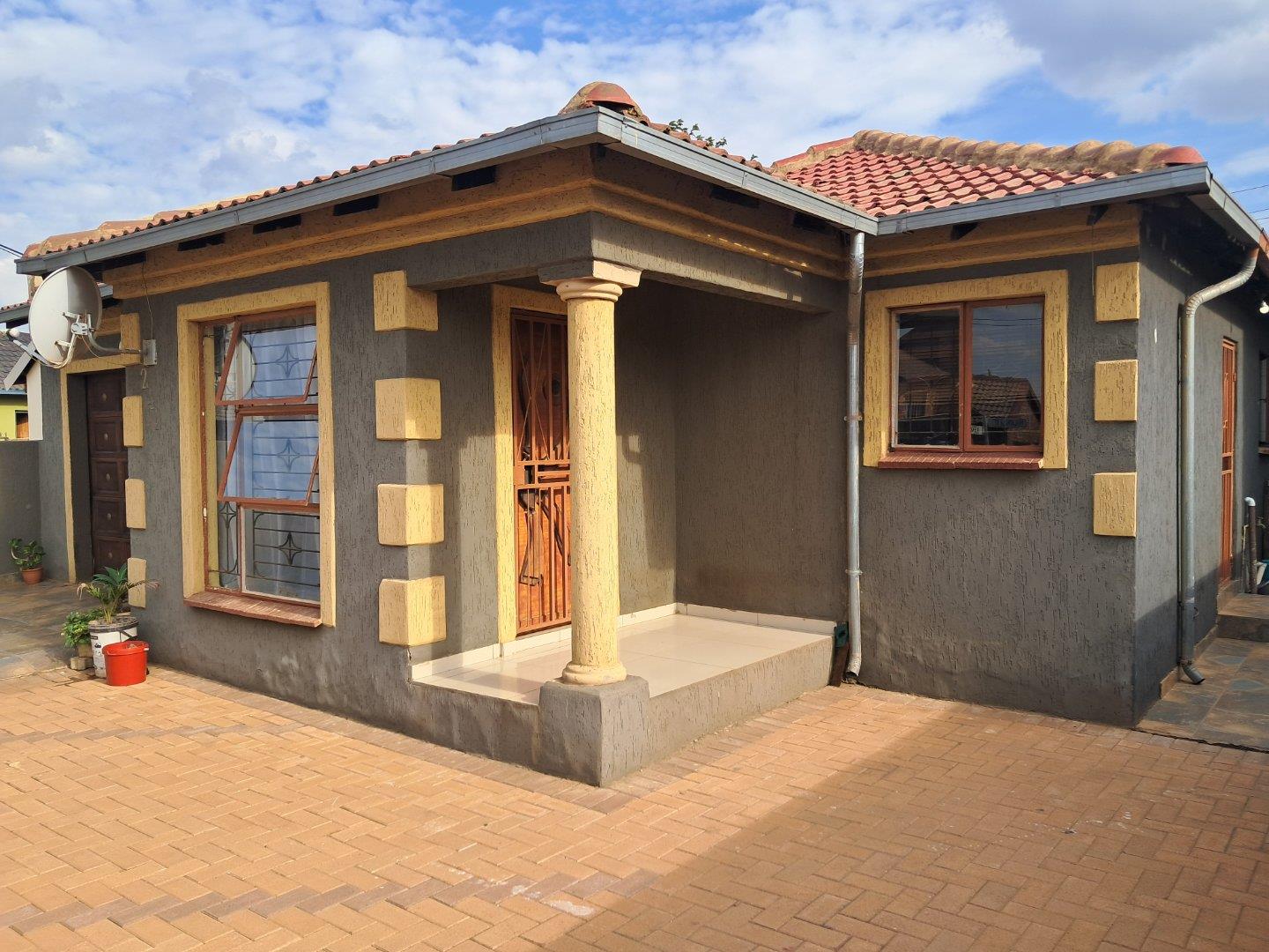 3 Bedroom House for sale in Mahube Valley - P24-116945212