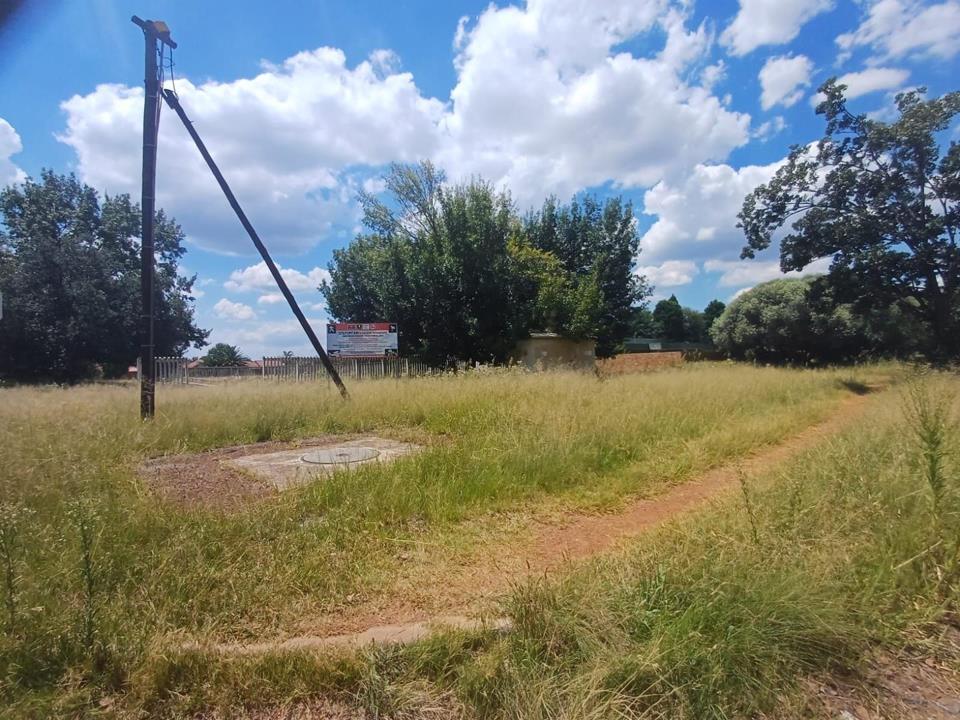 Vacant land / plot for sale in Stilfontein Ext 4 - P24-116946601