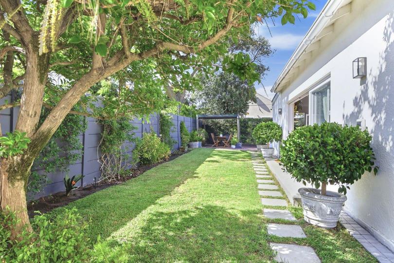 Listing number: P24-116946702, Image number: 2, Image