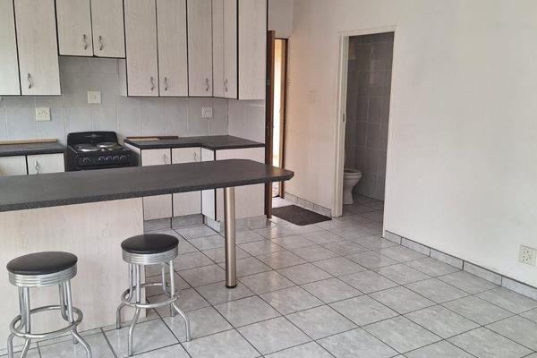 Nestled in the sought-after suburb of Arcon Park, this charming cottage/garden flat offers comfort, privacy, and beautiful modern ...