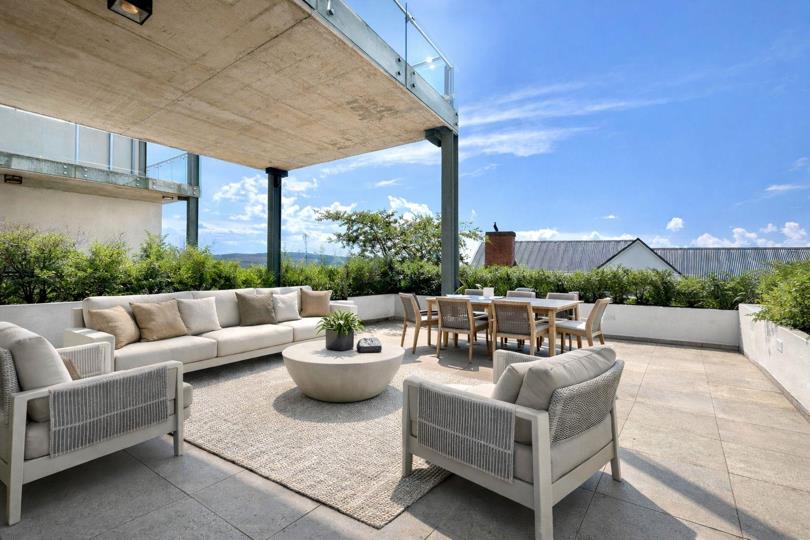Listing number: P24-116949130, Image number: 2, Image