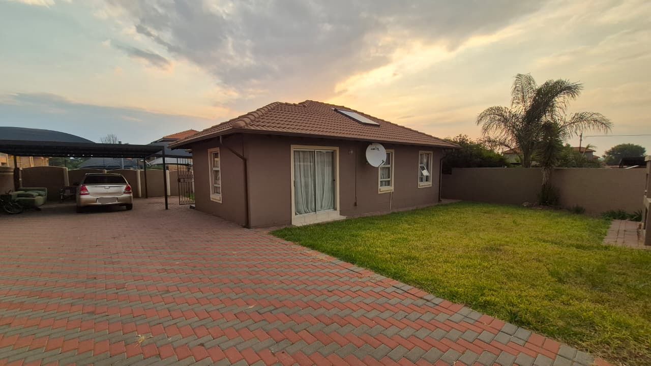 3 Bedroom House for sale in Rynfield AH - P24-116951096
