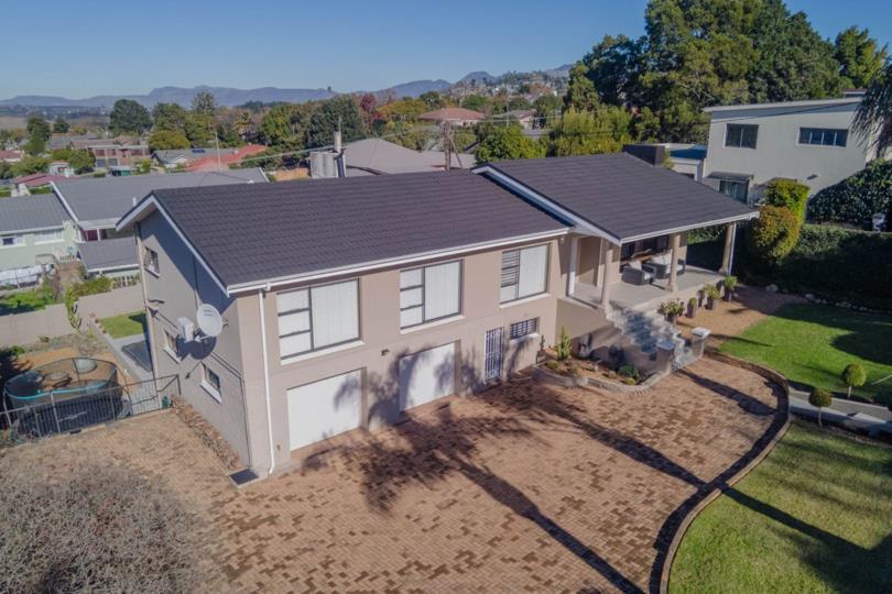 6 Bedroom House for sale in Grabouw Central - 3 Gardenia Road - P24 ...