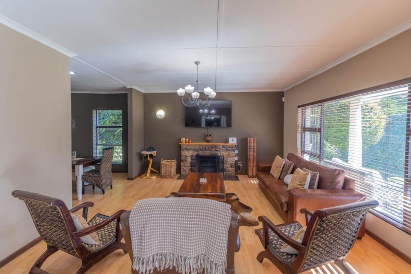 6 Bedroom House for sale in Grabouw Central - 3 Gardenia Road - P24 ...
