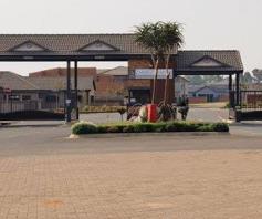 Apartment / Flat for sale in Zambezi Manor Lifestyle Estate