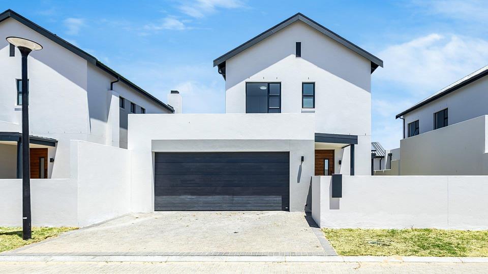 Listing number: P24-116684976, Image number: 2, Exterior