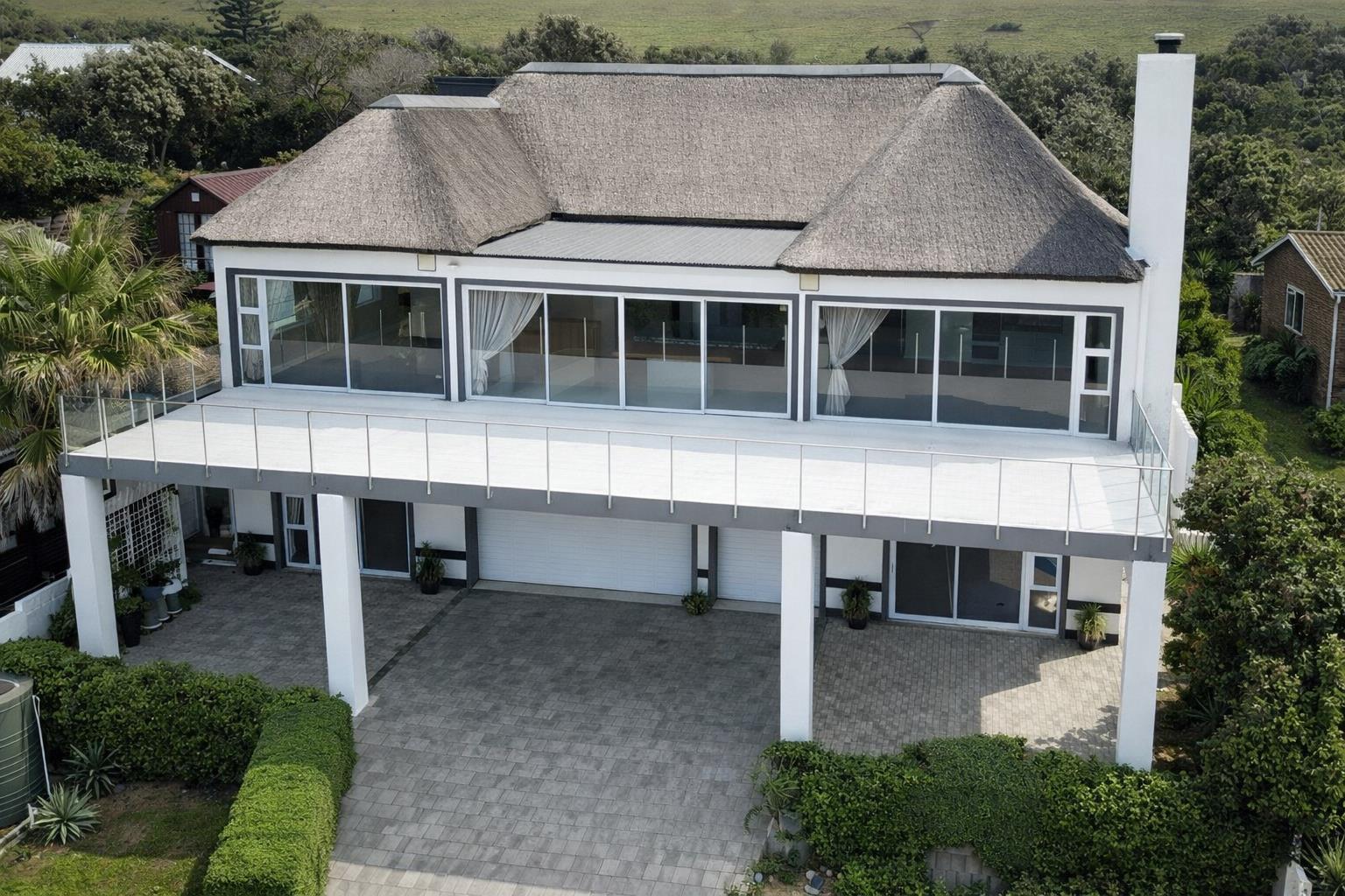 3 Bedroom House for Sale in Cannon Rocks