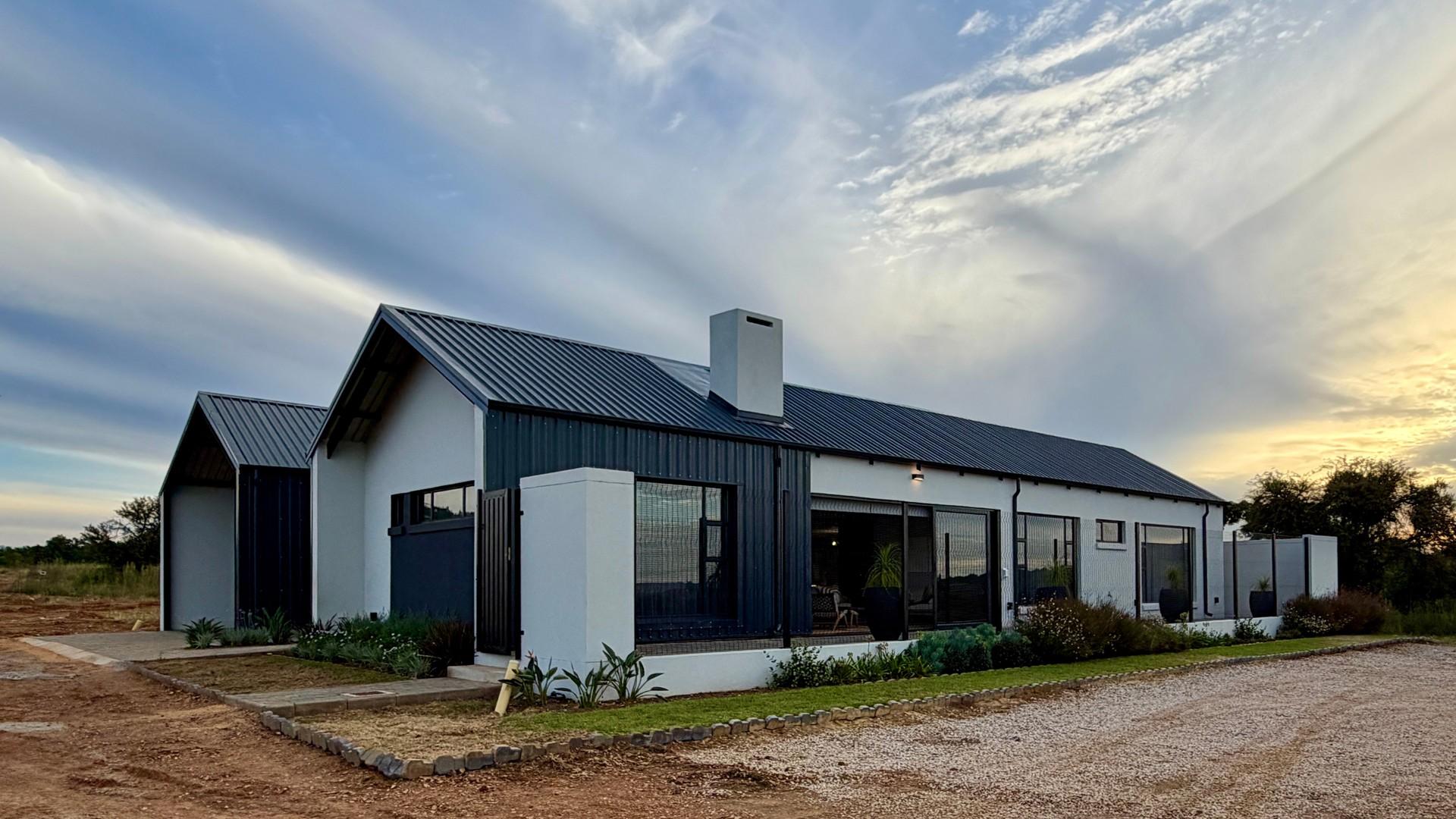 Lakeside Village Lifestyle Estate