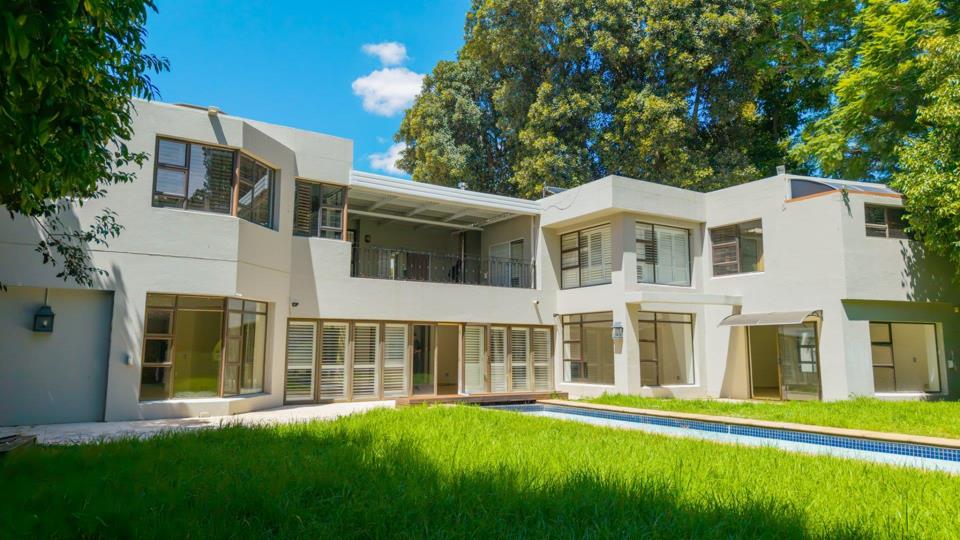 6 Bedroom House for sale in Inanda - P24-116970550