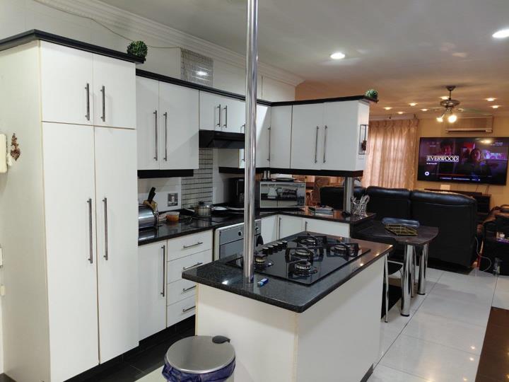3 Bedroom House for sale in Mountain Rise - P24-116971965