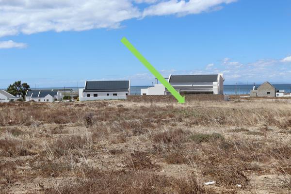 Explore the possibilities of this vacant land, featuring:

- A spacious 500sqm plot.
- Securely walled at the rear.

- No levies to ...