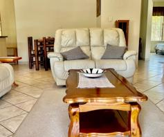 Townhouse for sale in Uvongo