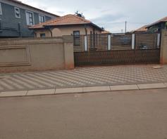 House for sale in Protea Glen