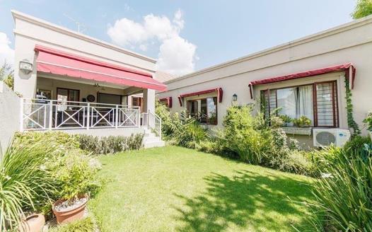 3 Bedroom House for sale in Cedar Lakes