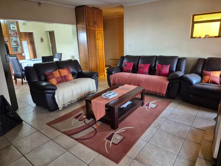 Listing number: P24-116982735, Image number: 2