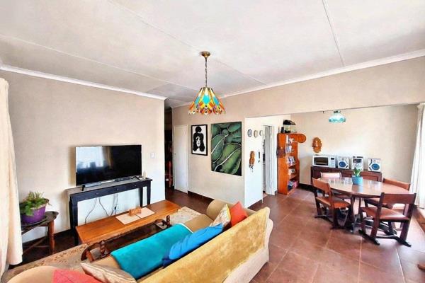 5 Bedroom House for sale in Fourways - 23 Selborne Road - P24